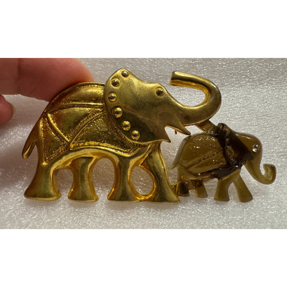 Vintage Elephant Lucite Gold Tone Brooch Large 3" Mother and Baby Elephants